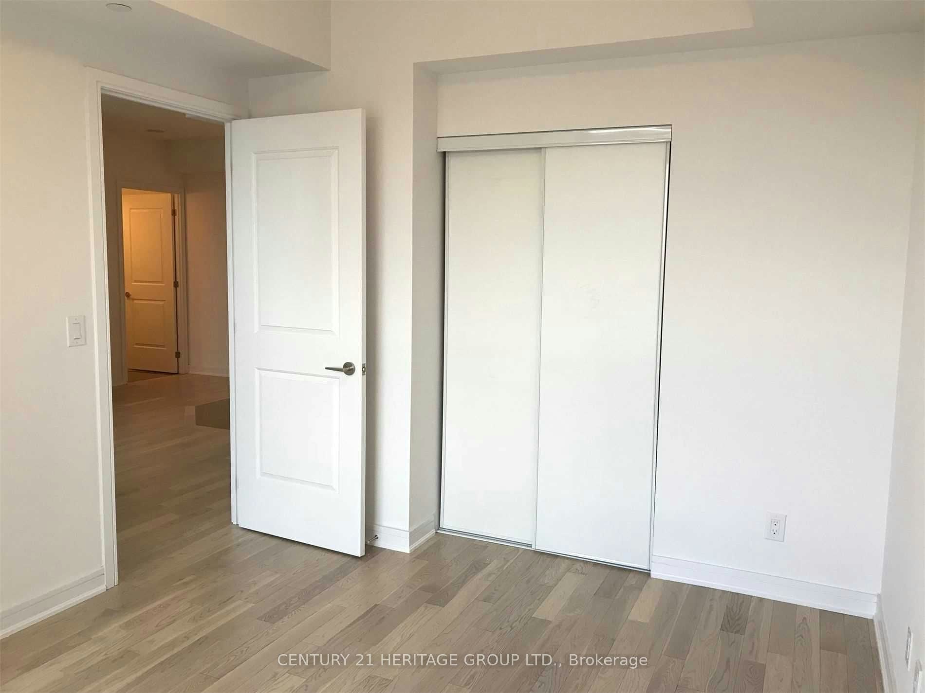 NW 2202-9201 Yonge Street, Richmond Hill, ON, L4C 6Z2 - 3