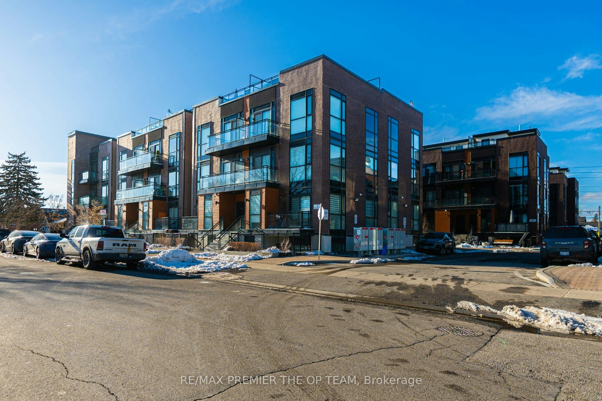 702-48 Coles Avenue, Vaughan, ON, L4L 0J1 - 3