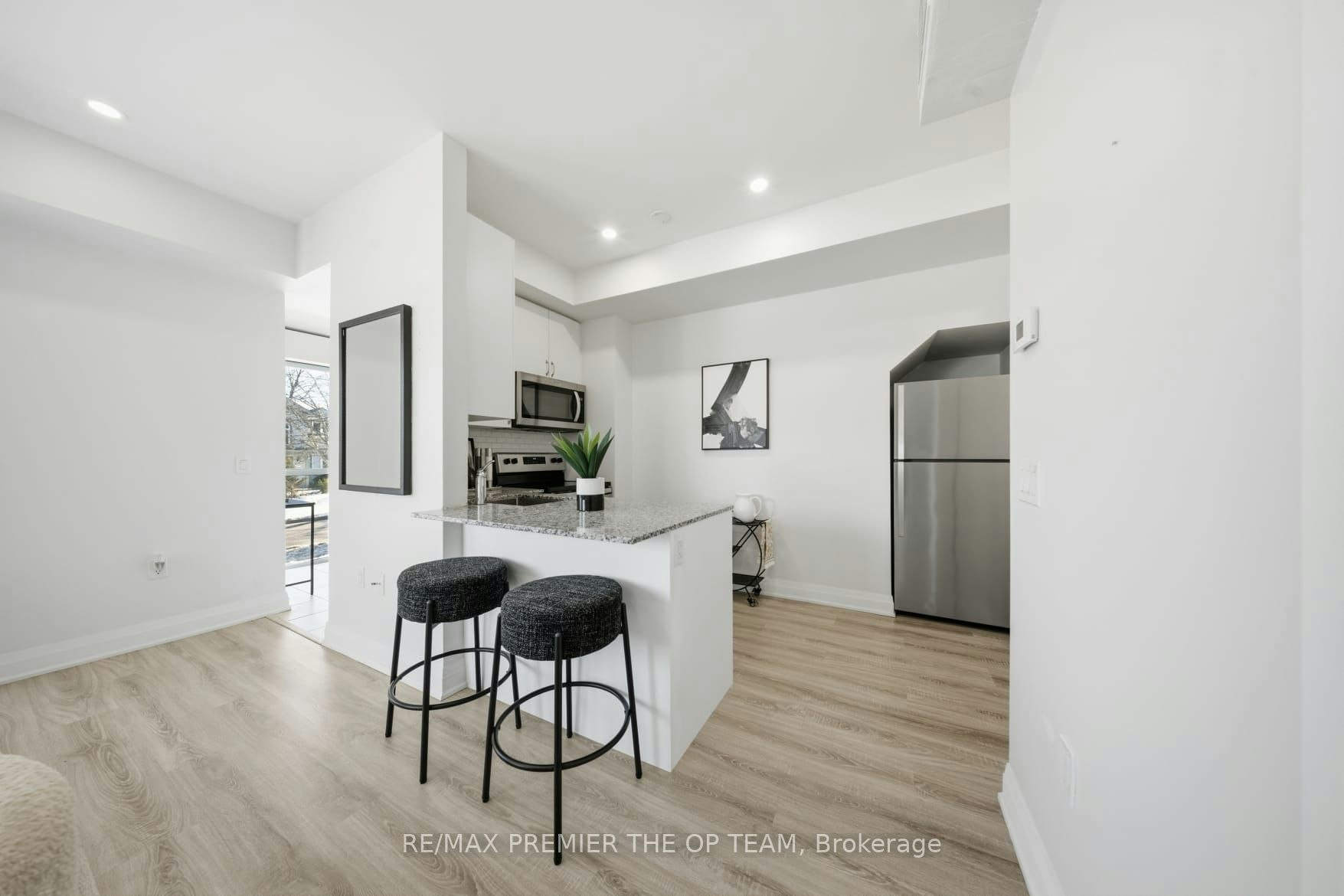 702-48 Coles Avenue, Vaughan, ON, L4L 0J1 - 14