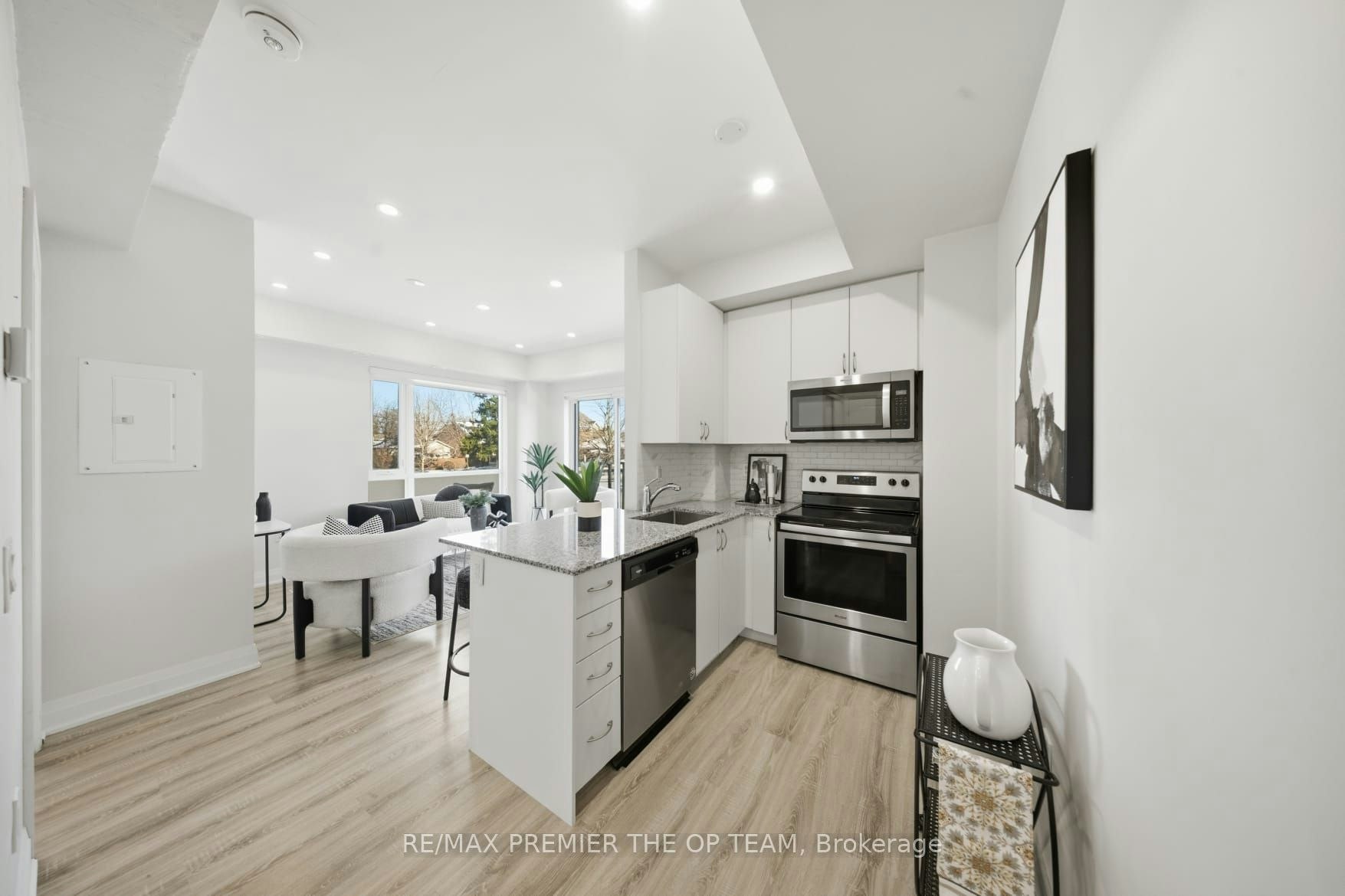 702-48 Coles Avenue, Vaughan, ON, L4L 0J1 - 15