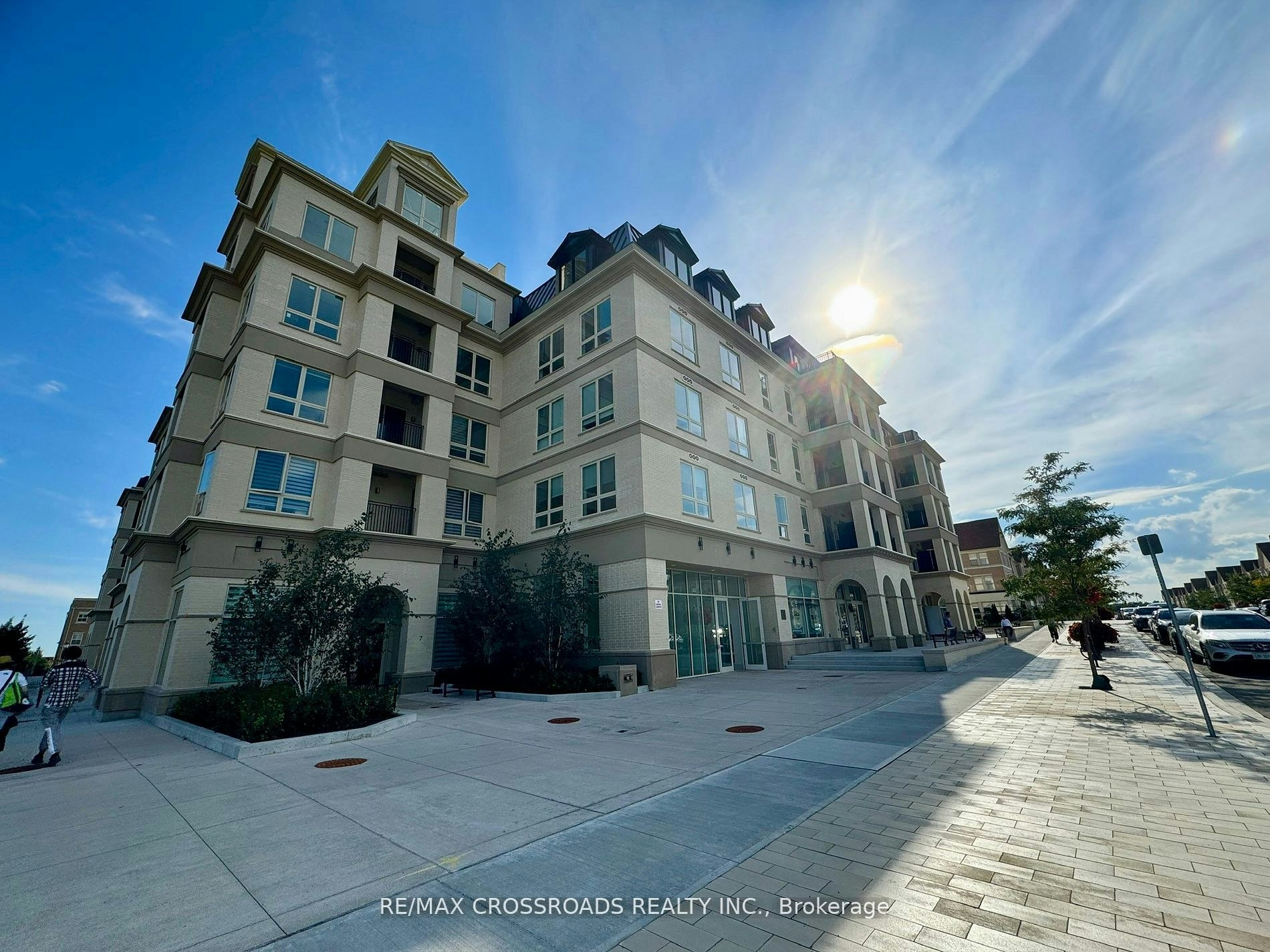 239-101 Cathedral High Street, Markham, ON, L6C 3L8 - 2