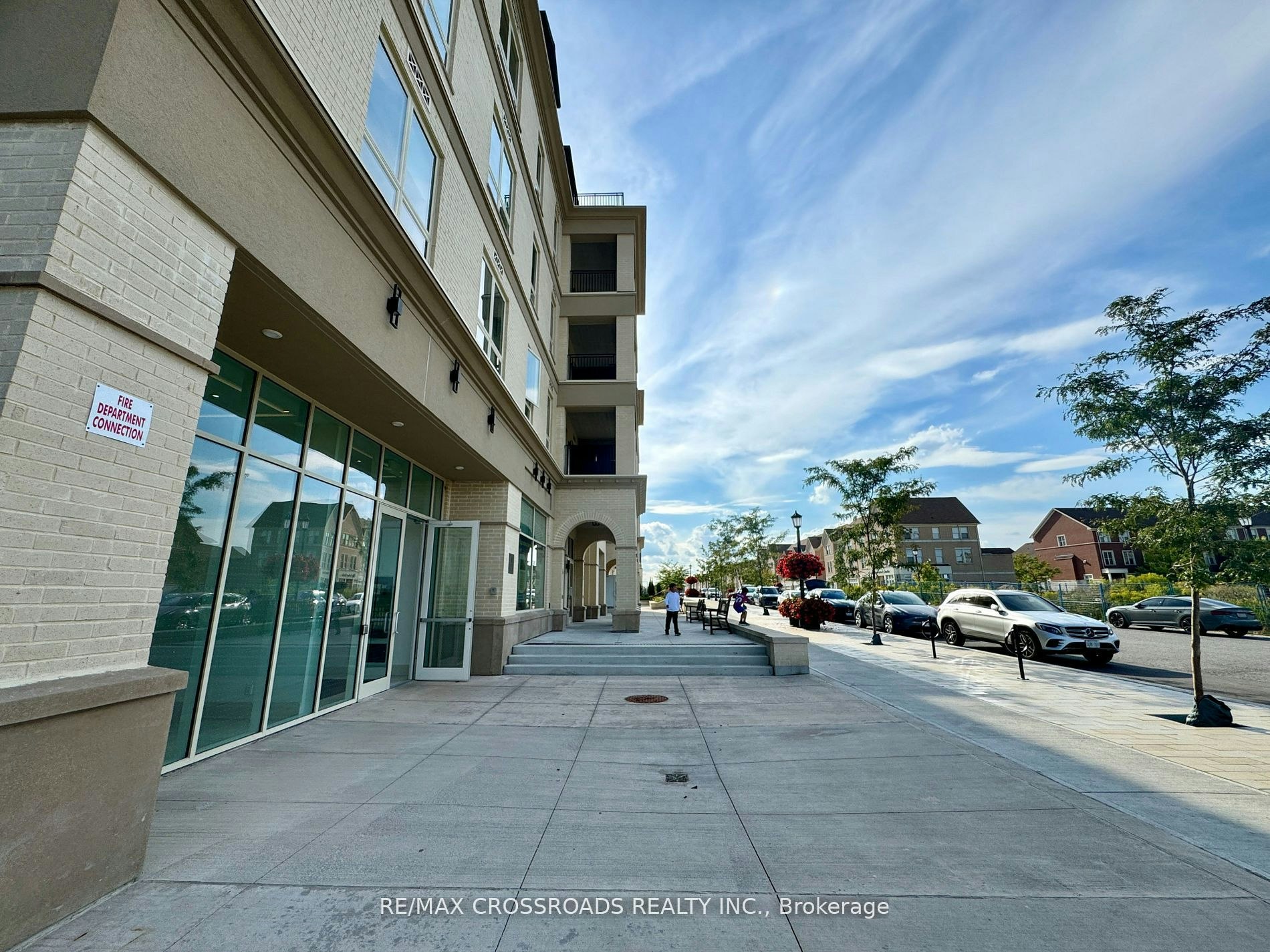 239-101 Cathedral High Street, Markham, ON, L6C 3L8 - 4