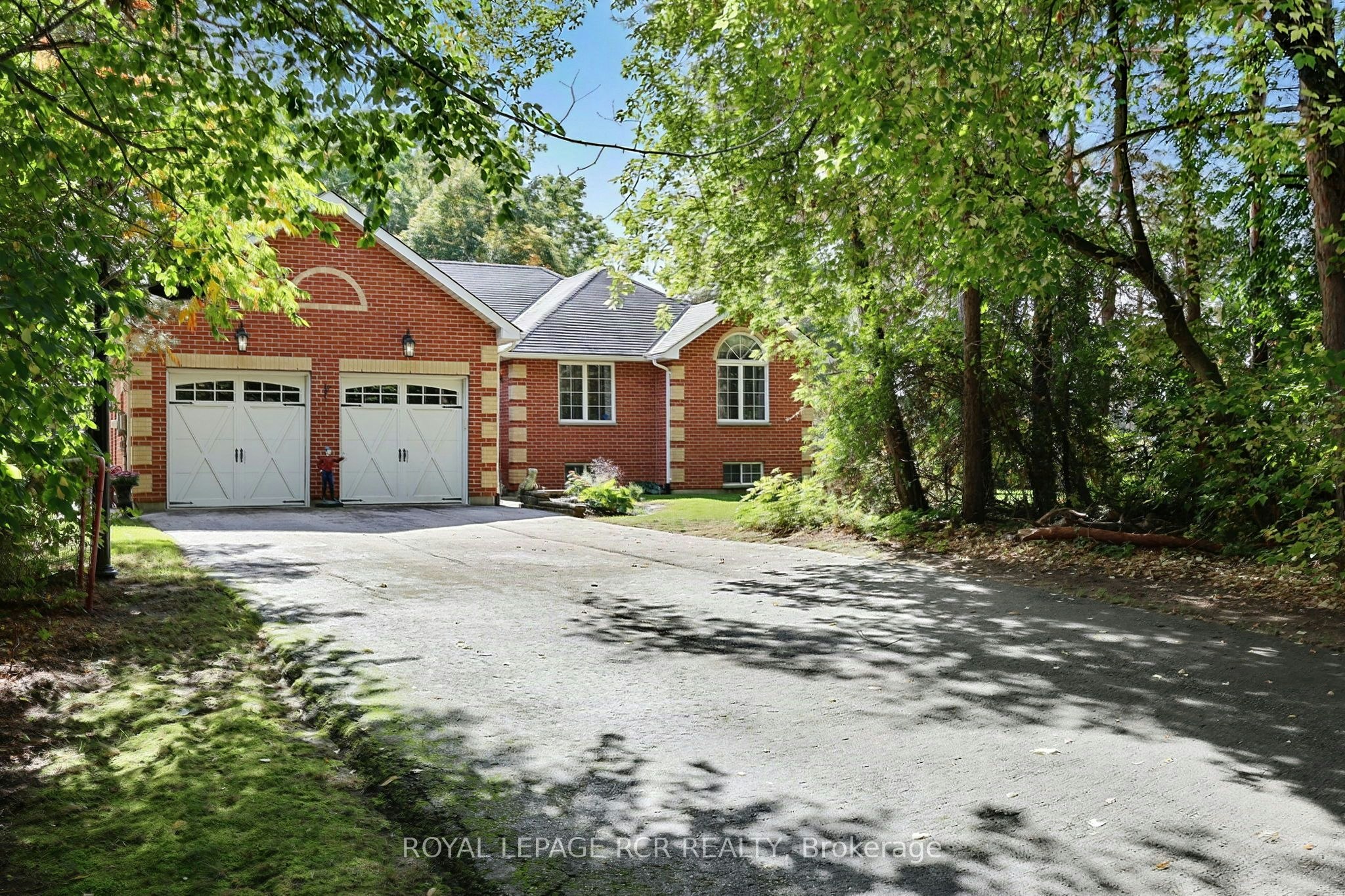 11 Fisher Drive, Adjala-Tosorontio, ON, L0M 1J0