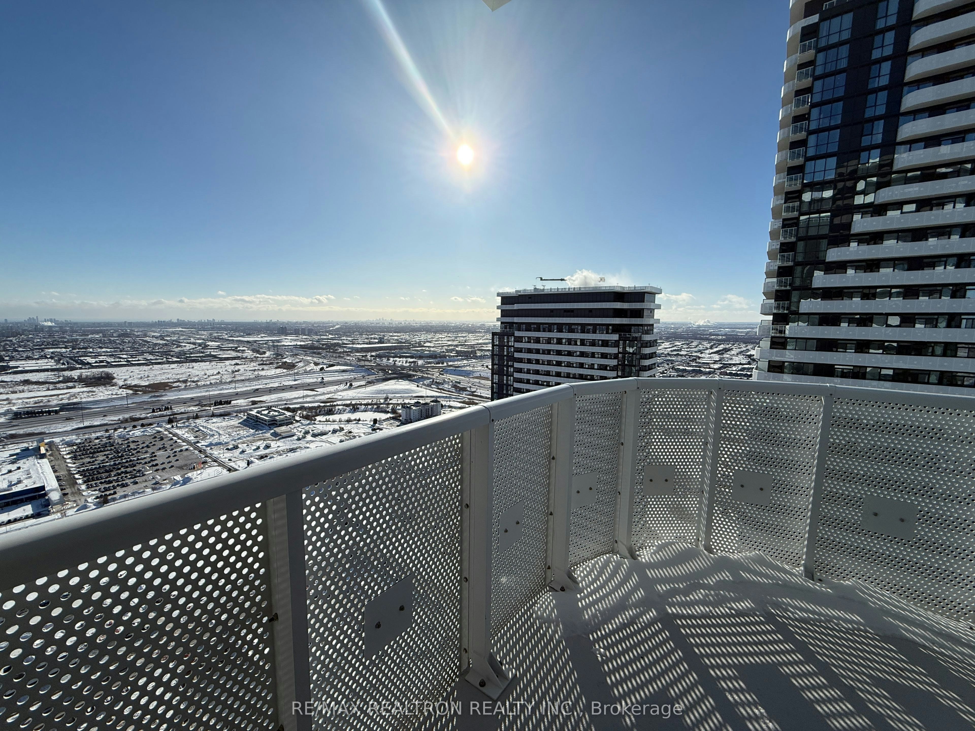 5212-8 Interchange Way, Vaughan, ON, L4K 5Z7 - 14