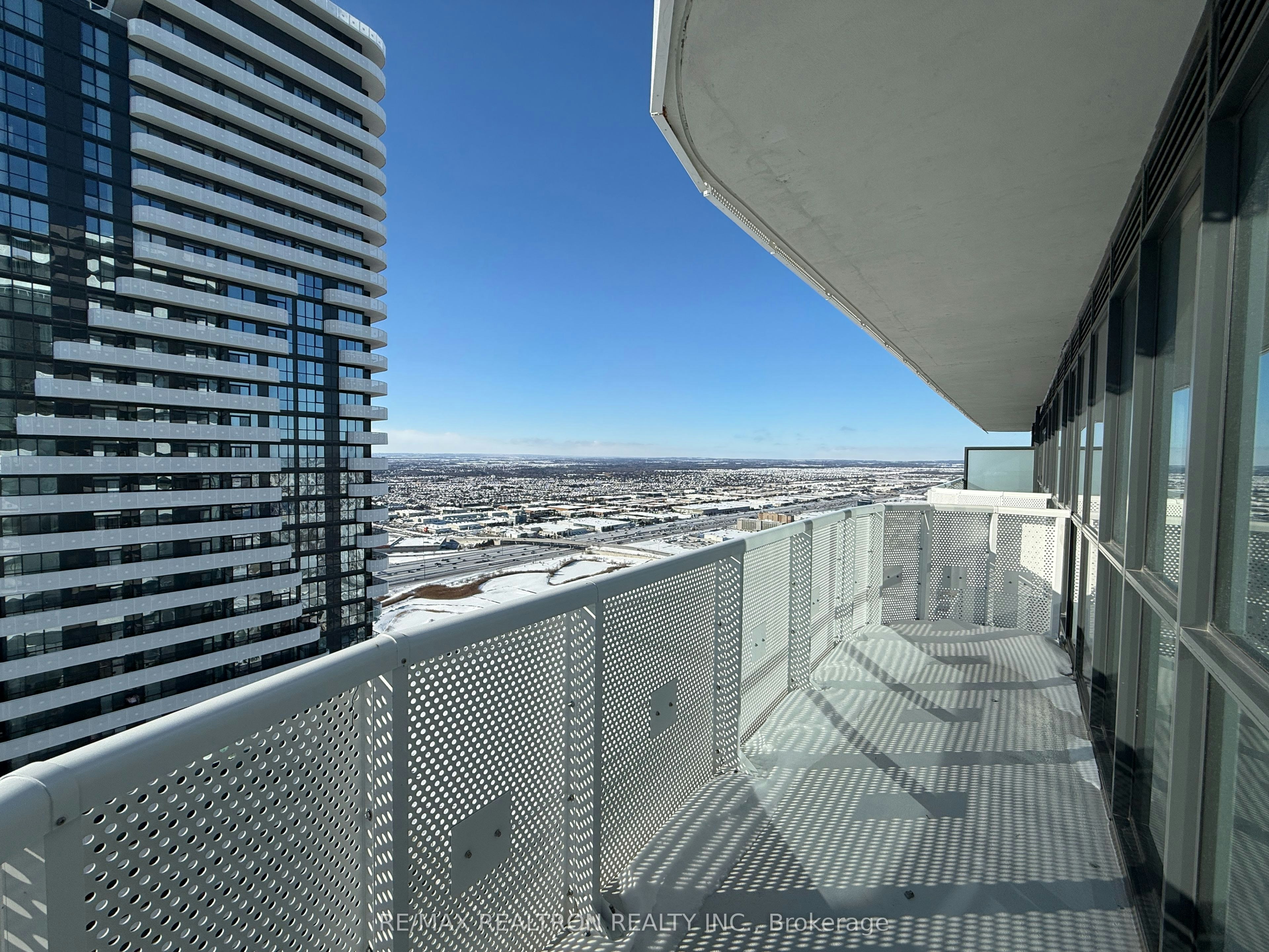 5212-8 Interchange Way, Vaughan, ON, L4K 5Z7 - 15