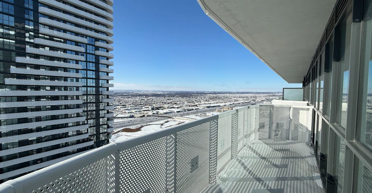 5212-8 Interchange Way, Vaughan, ON, L4K 5Z7 - 15