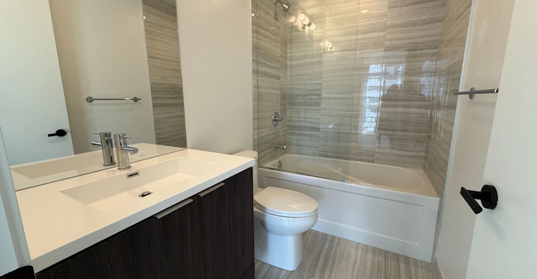 5212-8 Interchange Way, Vaughan, ON, L4K 5Z7 - 9