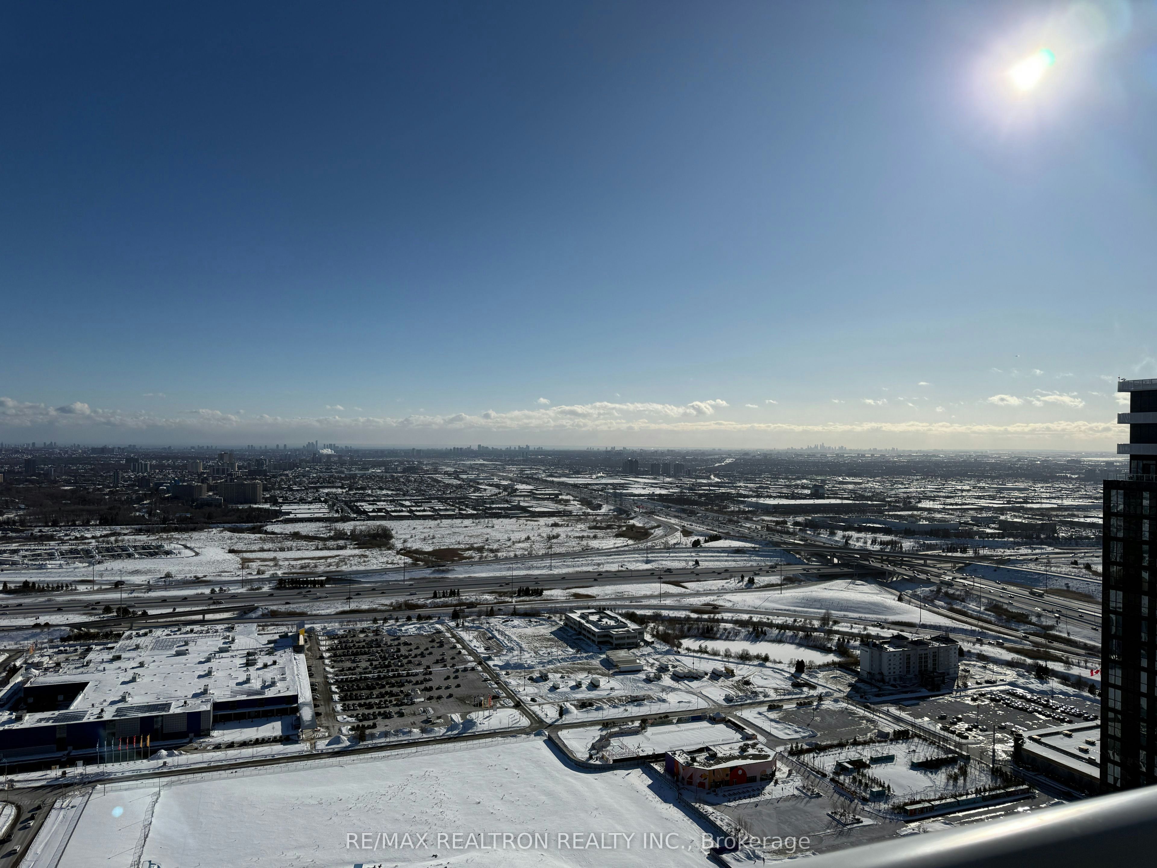 5212-8 Interchange Way, Vaughan, ON, L4K 5Z7 - 13