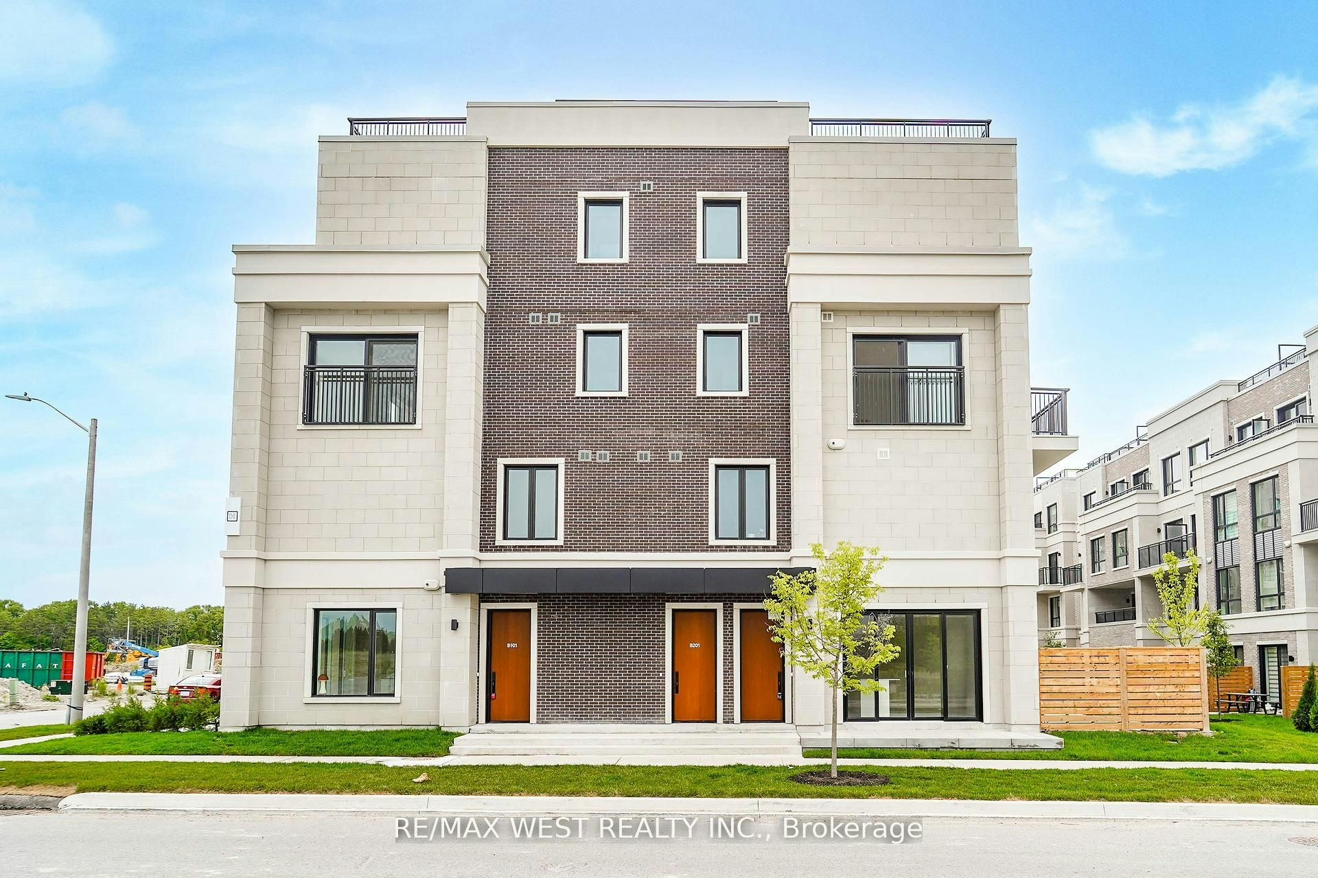 B103-65 Saigon Drive, Richmond Hill, ON, L4S 0P4