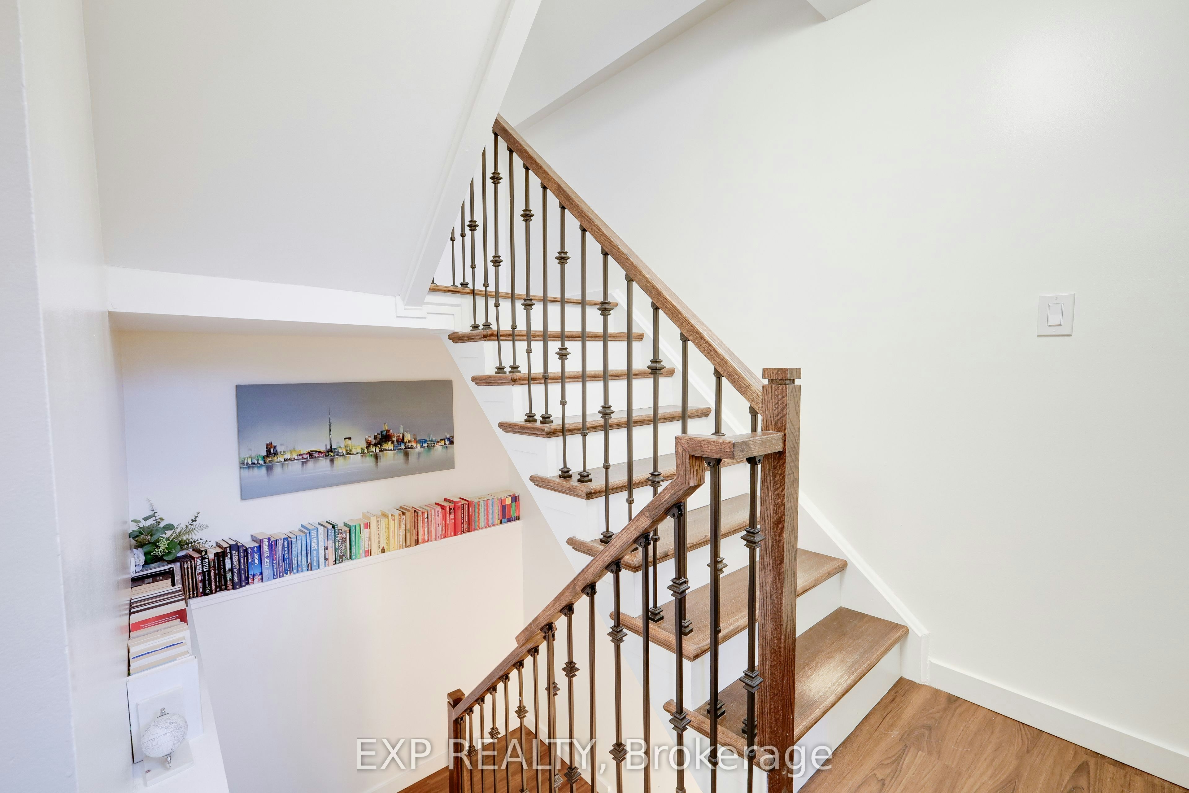 206-12455 Ninth Line, Whitchurch-Stouffville, ON, L4A 1J3 - 3