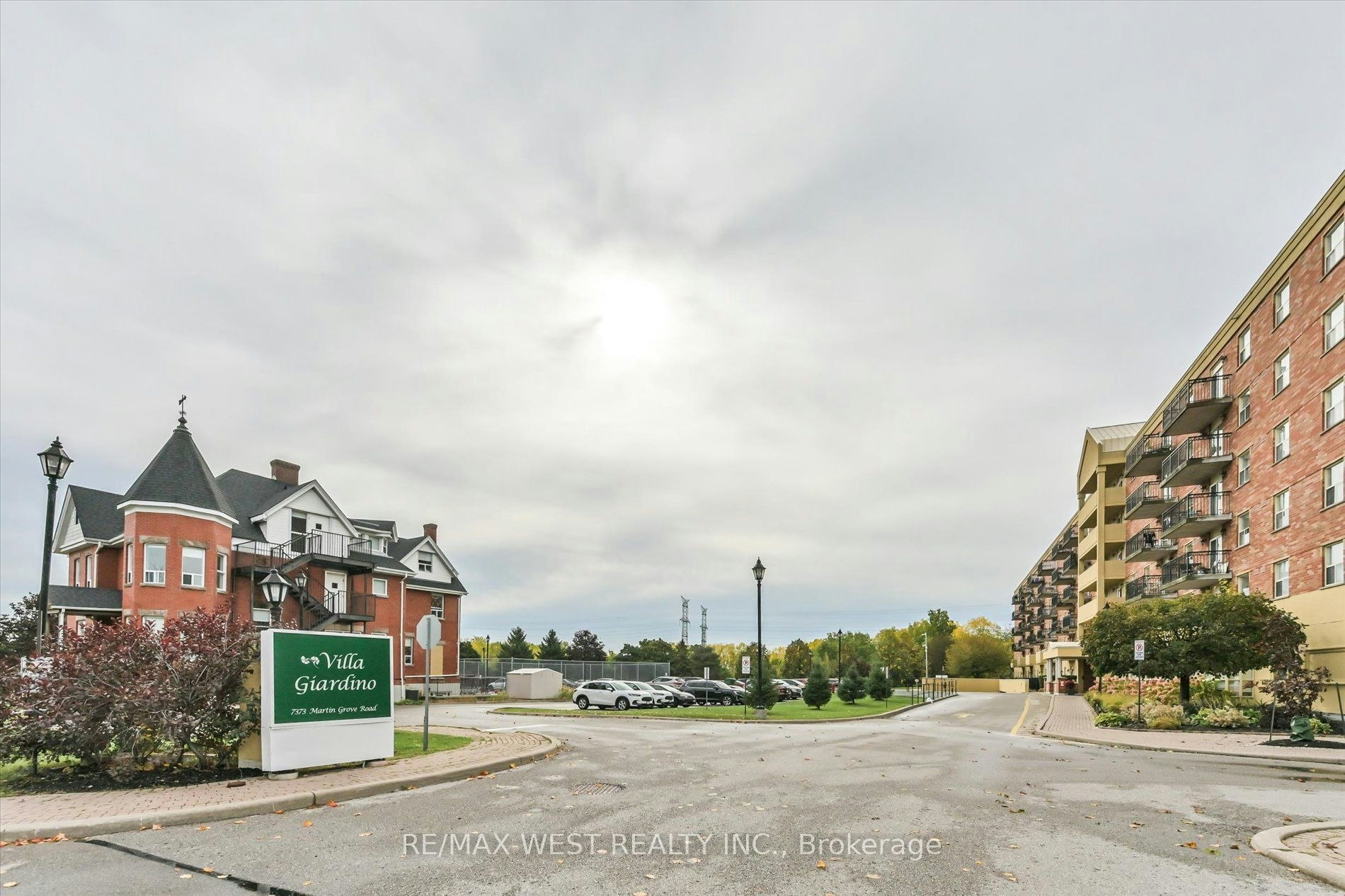 319-7373 Martin Grove Road, Vaughan, ON, L4L 9K1