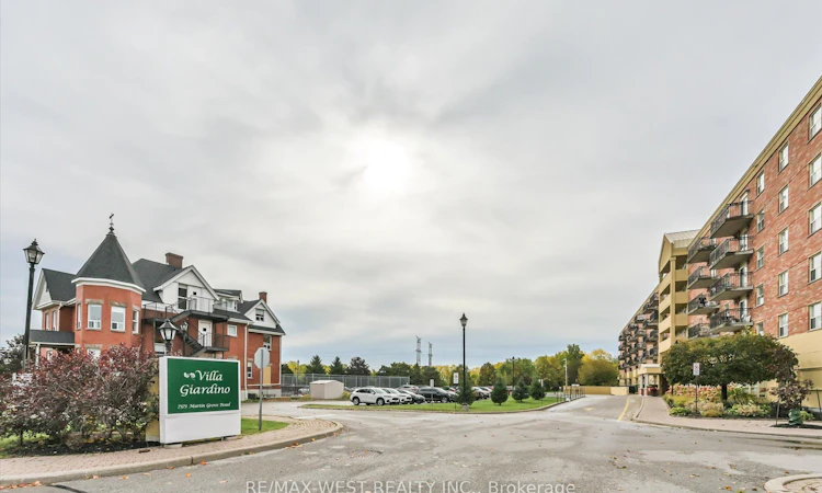 319-7373 Martin Grove Road