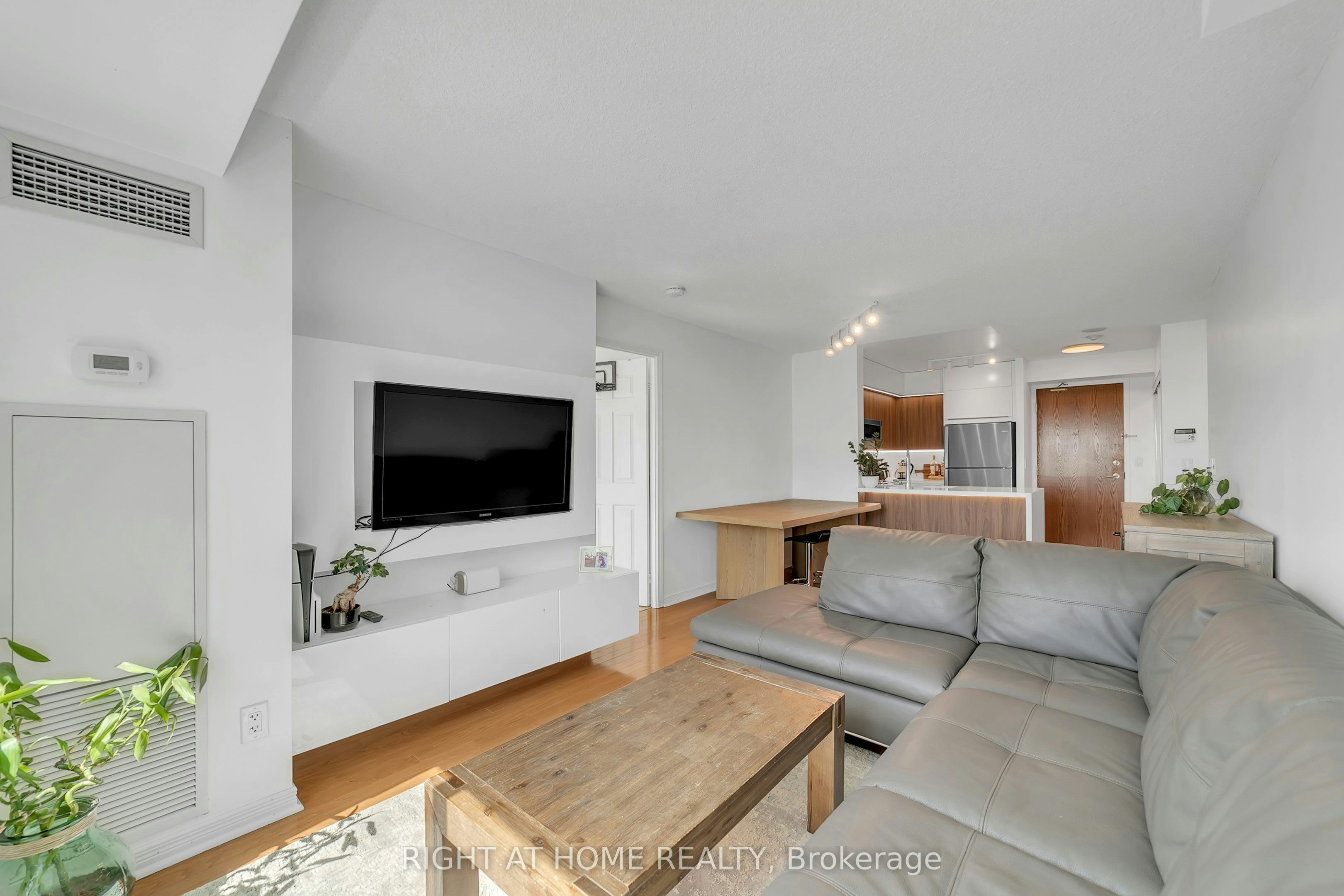 1202-11 Oneida Crescent, Richmond Hill, ON, L4B 0A1 - 18