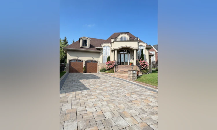 20 Aubrietia Court