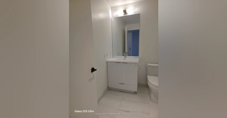 1708-8 Interchange Way, Vaughan, ON, L4K 5Z7 - 5