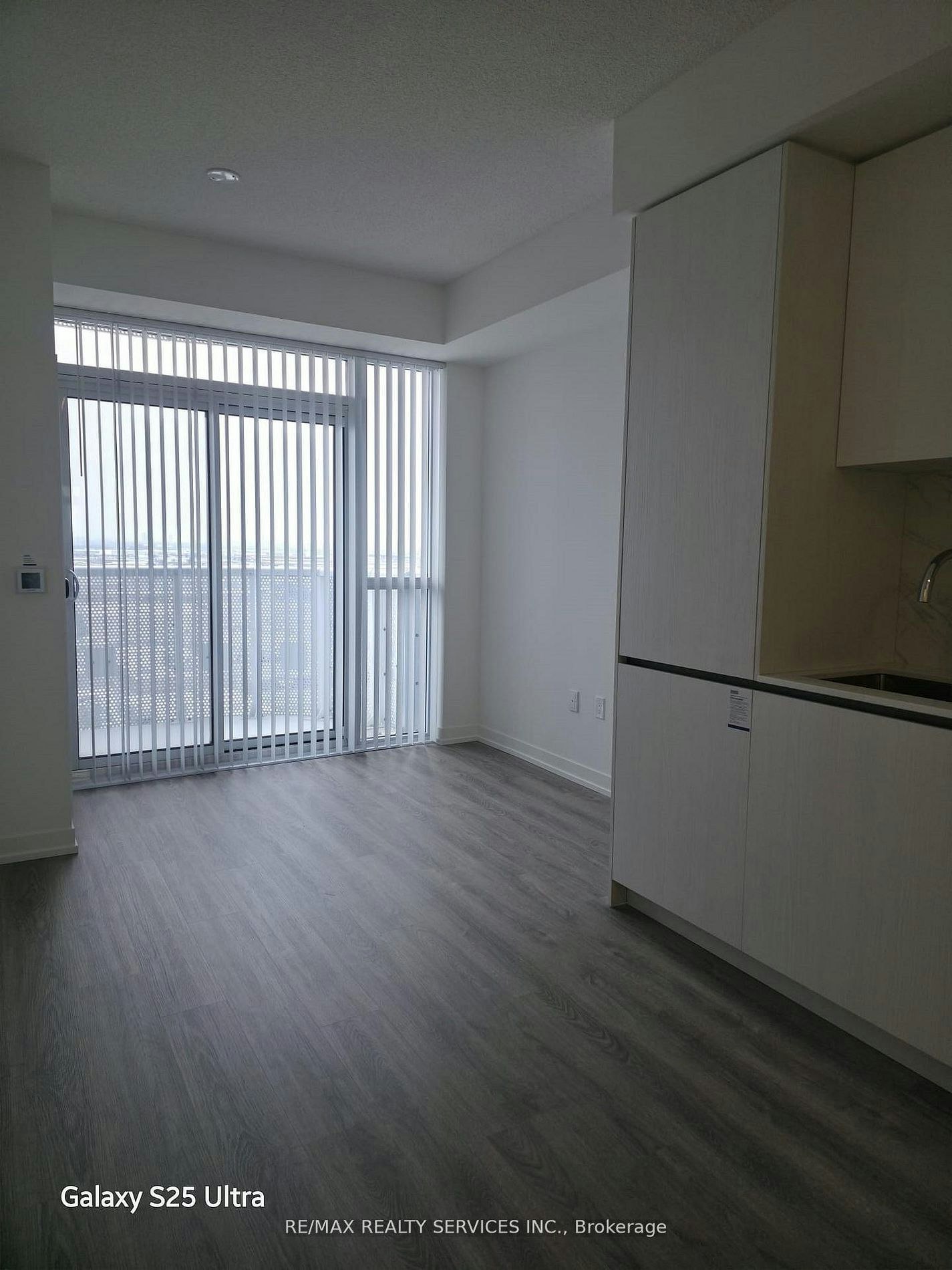 1708-8 Interchange Way, Vaughan, ON, L4K 5Z7 - 8