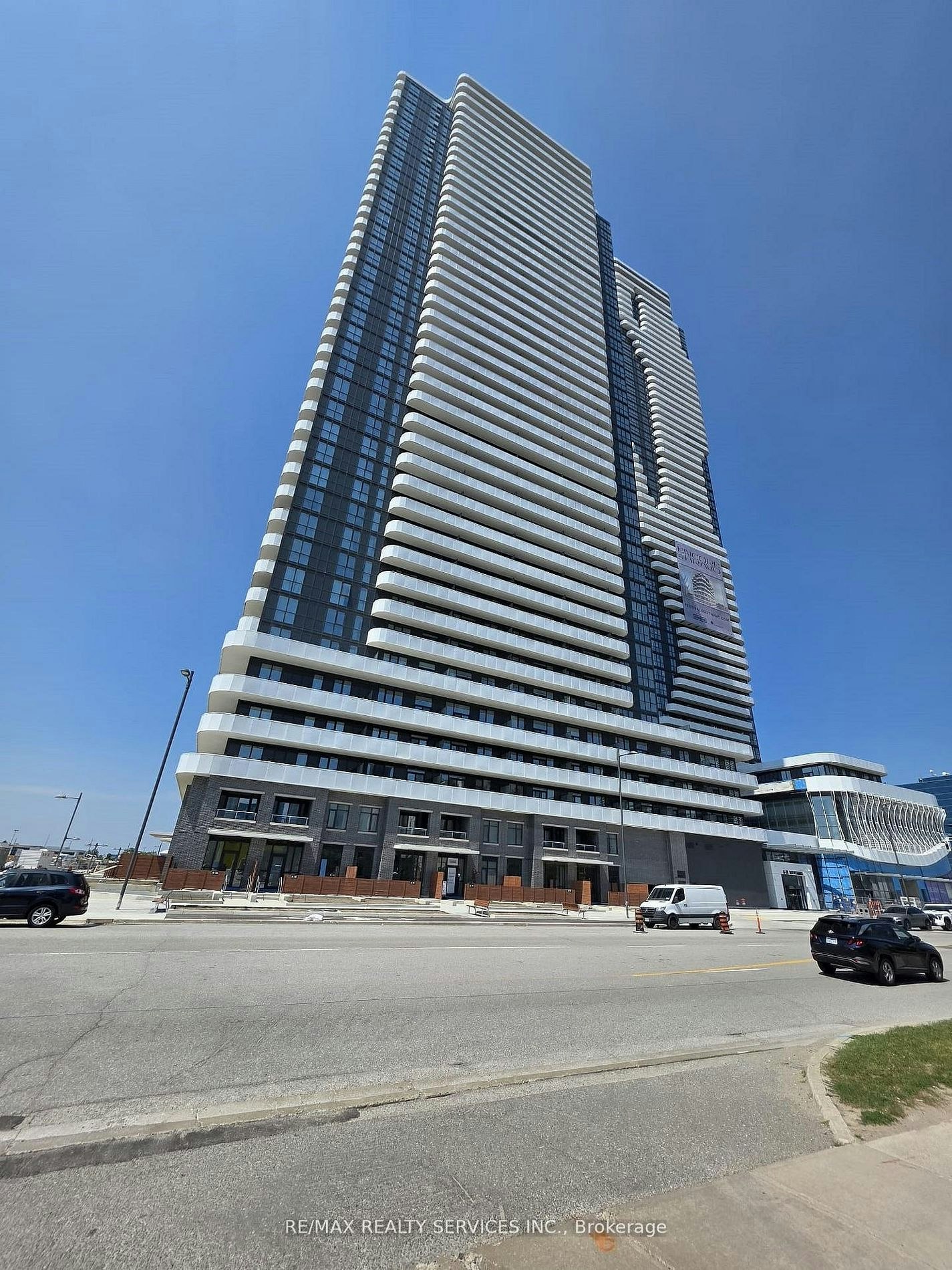 1708-8 Interchange Way, Vaughan, ON, L4K 5Z7