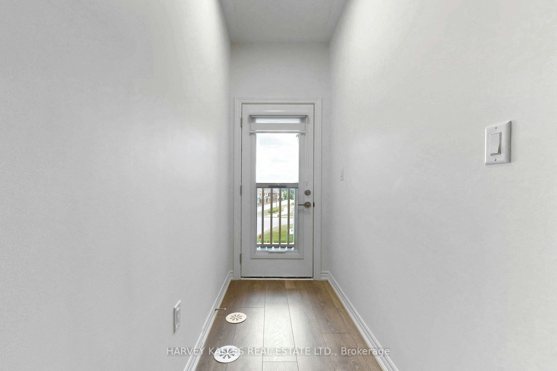 32 Mel Irving Drive, Bradford West Gwillimbury, ON, L3Z 4P1 - 34