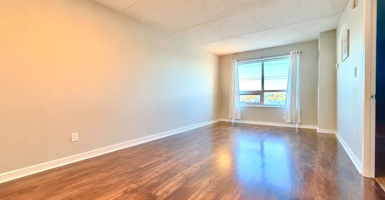 505-4600 Steeles Avenue E, Toronto, ON, L3R 5J1 - 3