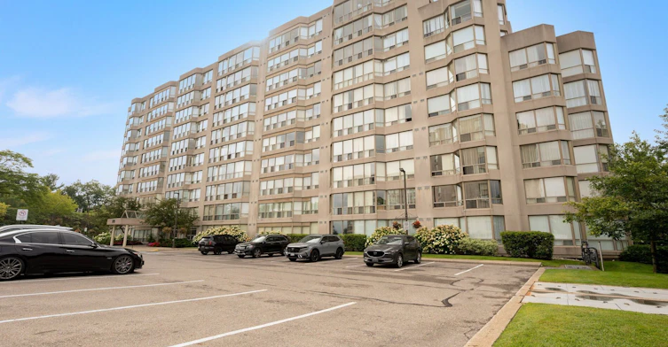 202-175 Cedar Avenue, Richmond Hill, ON, L4C 9V3 - 2