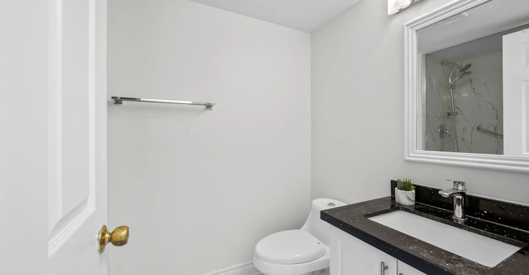 202-175 Cedar Avenue, Richmond Hill, ON, L4C 9V3 - 16