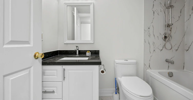 202-175 Cedar Avenue, Richmond Hill, ON, L4C 9V3 - 25