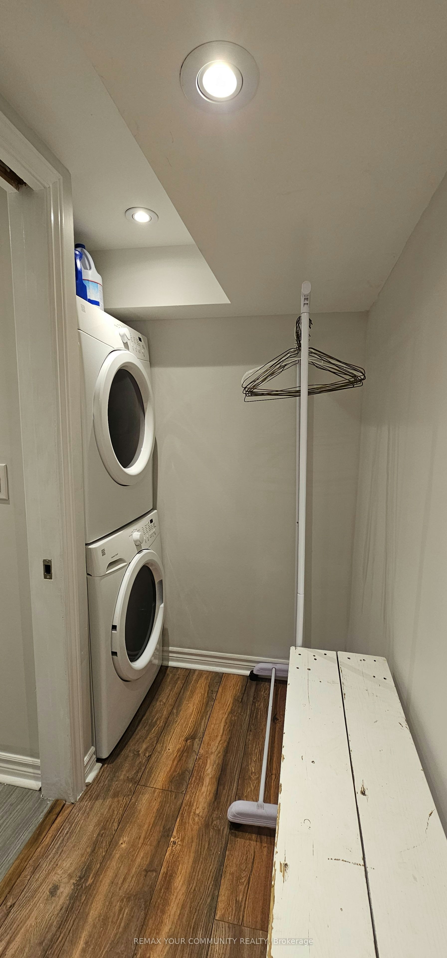 46 Courtland Crescent, East Gwillimbury, ON, L9N 0A9 - 2