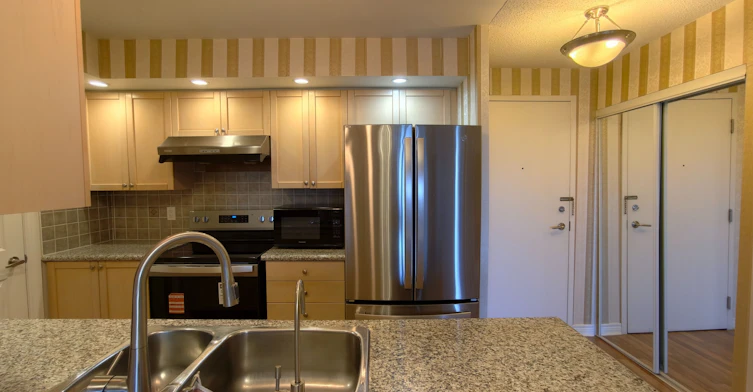 720-33 Cox Boulevard, Markham, ON, L3R 8A6 - 2