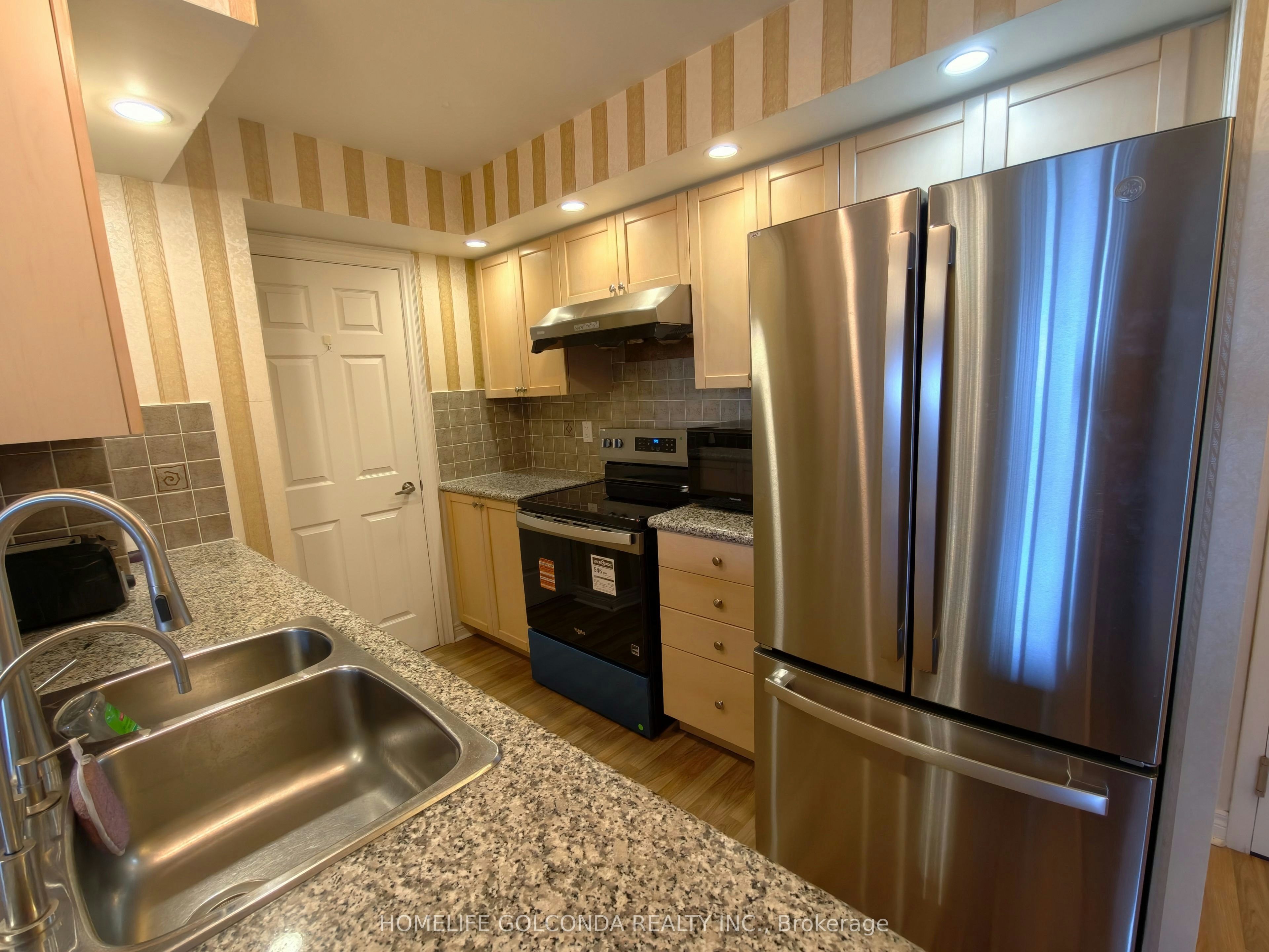 720-33 Cox Boulevard, Markham, ON, L3R 8A6 - 3