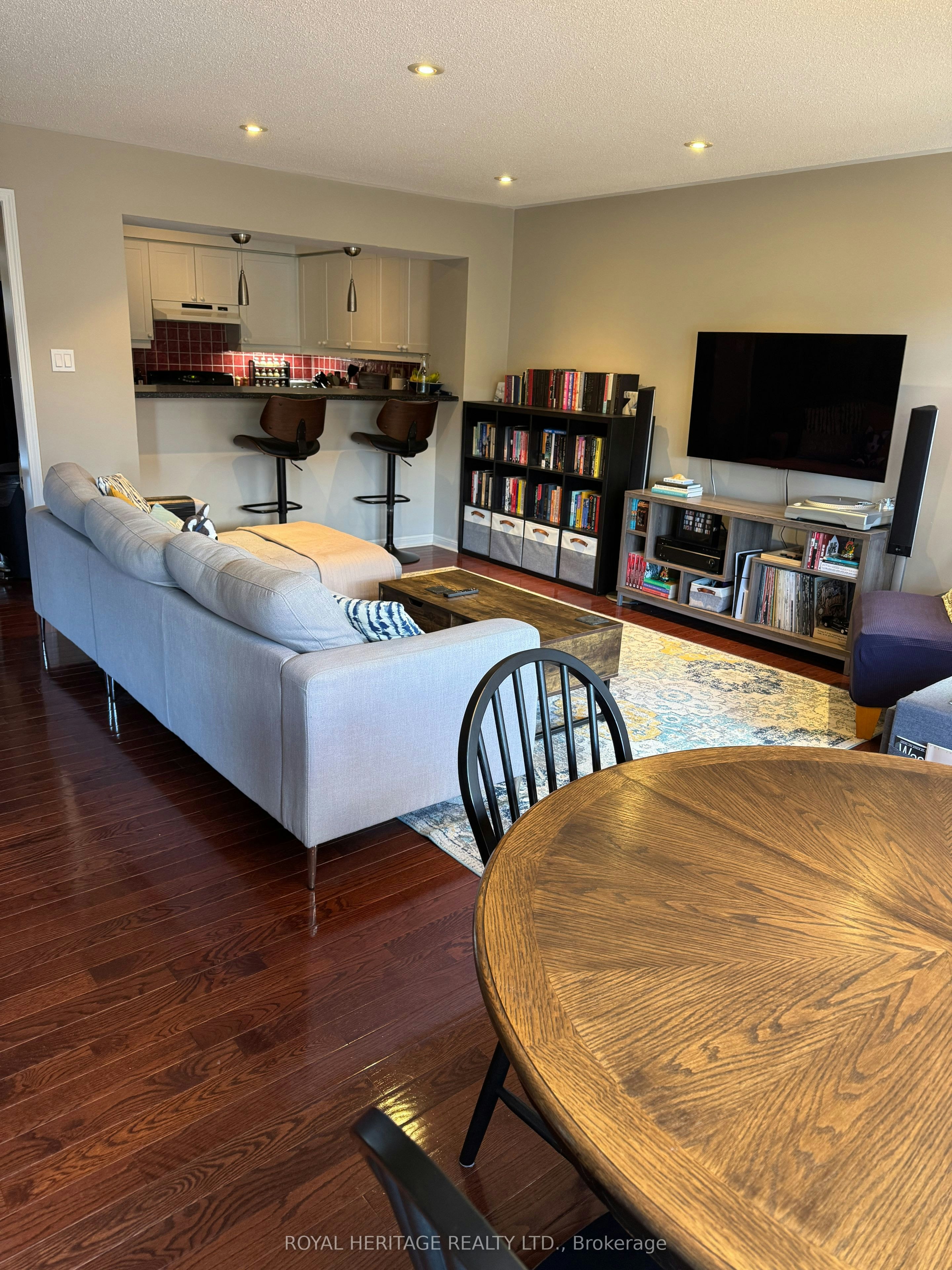 Upper #1-2728 Bur Oak Avenue, Markham, ON, L6B 1K5 - 2