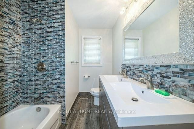 Main-52 Eagle Street, Newmarket, ON, L3Y 1J3 - 16