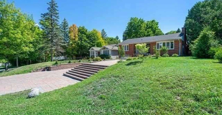 Main-52 Eagle Street, Newmarket, ON, L3Y 1J3 - 3