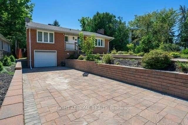 Main-52 Eagle Street, Newmarket, ON, L3Y 1J3 - 4