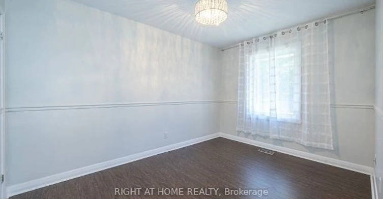 Main-52 Eagle Street, Newmarket, ON, L3Y 1J3 - 18