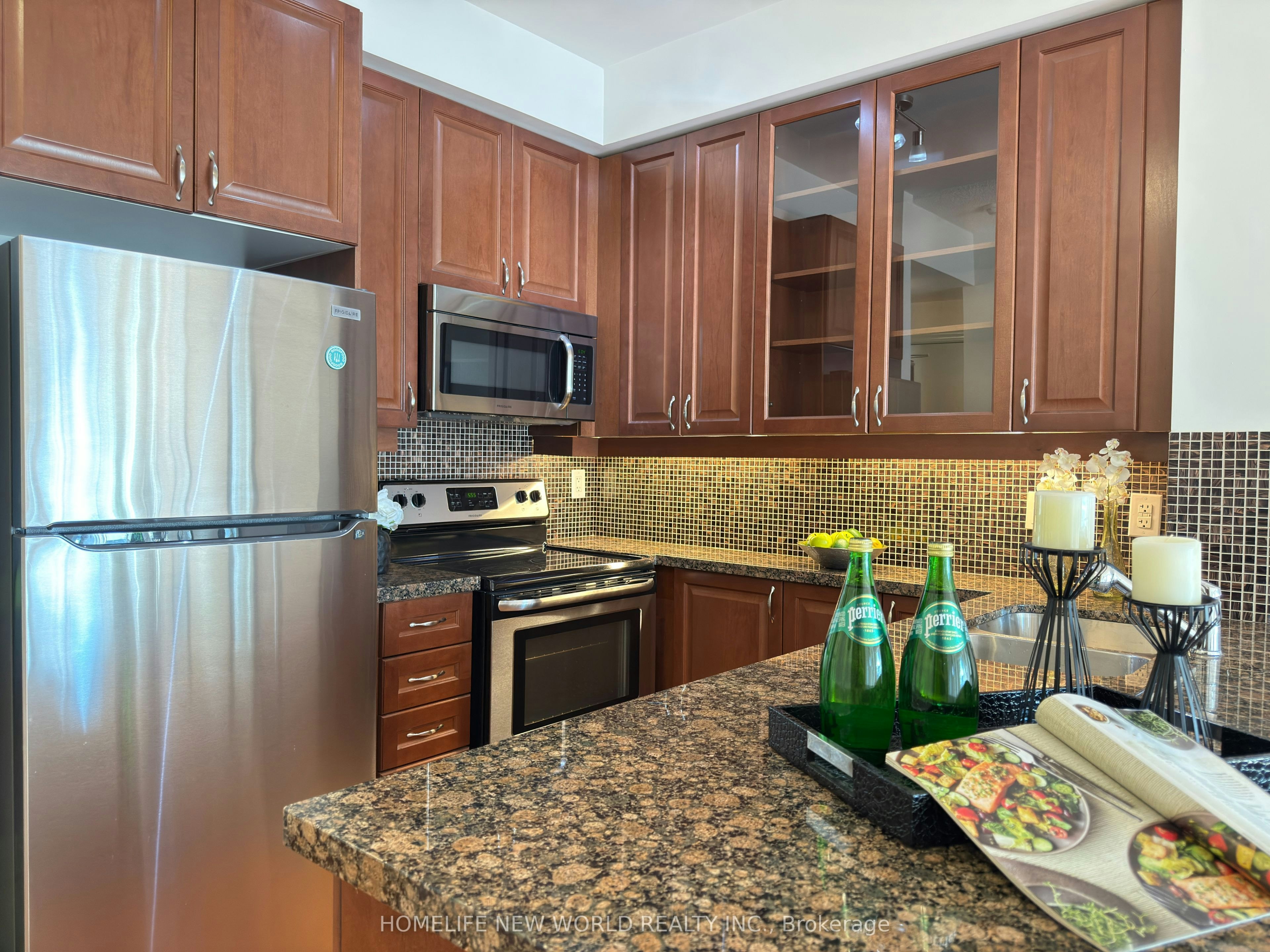 403-151 Upper Duke Crescent, Markham, ON, L6G 0E1 - 23
