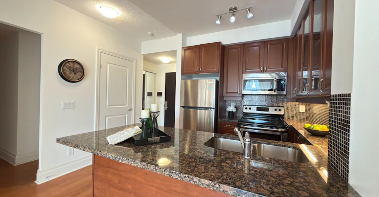403-151 Upper Duke Crescent, Markham, ON, L6G 0E1 - 9