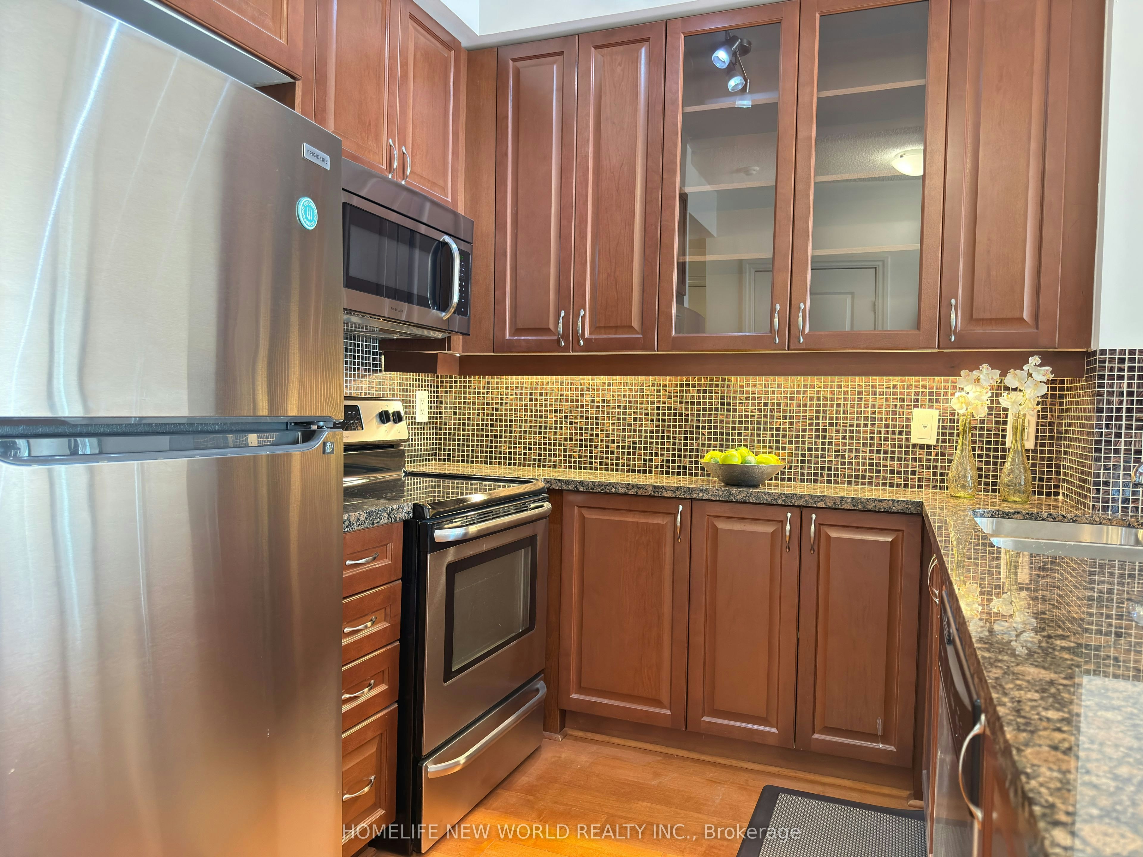 403-151 Upper Duke Crescent, Markham, ON, L6G 0E1 - 10