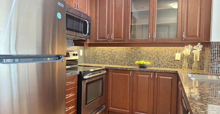 403-151 Upper Duke Crescent, Markham, ON, L6G 0E1 - 10