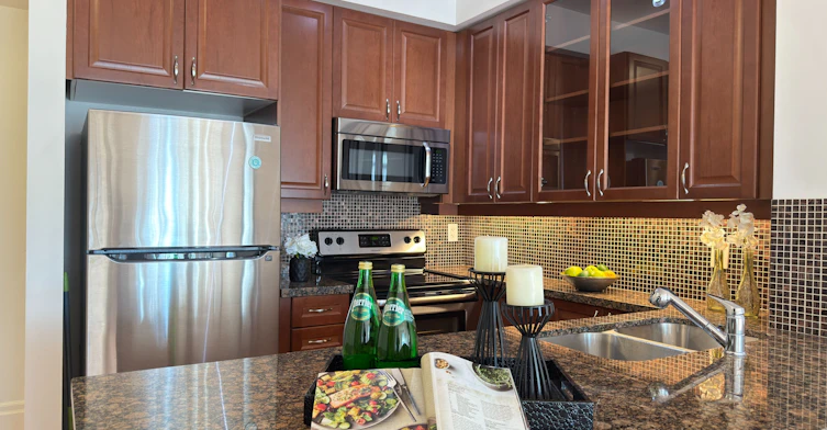403-151 Upper Duke Crescent, Markham, ON, L6G 0E1 - 8
