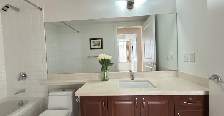 403-151 Upper Duke Crescent, Markham, ON, L6G 0E1 - 16