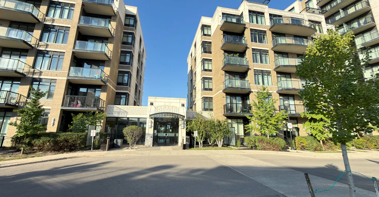 403-151 Upper Duke Crescent, Markham, ON, L6G 0E1 - 2