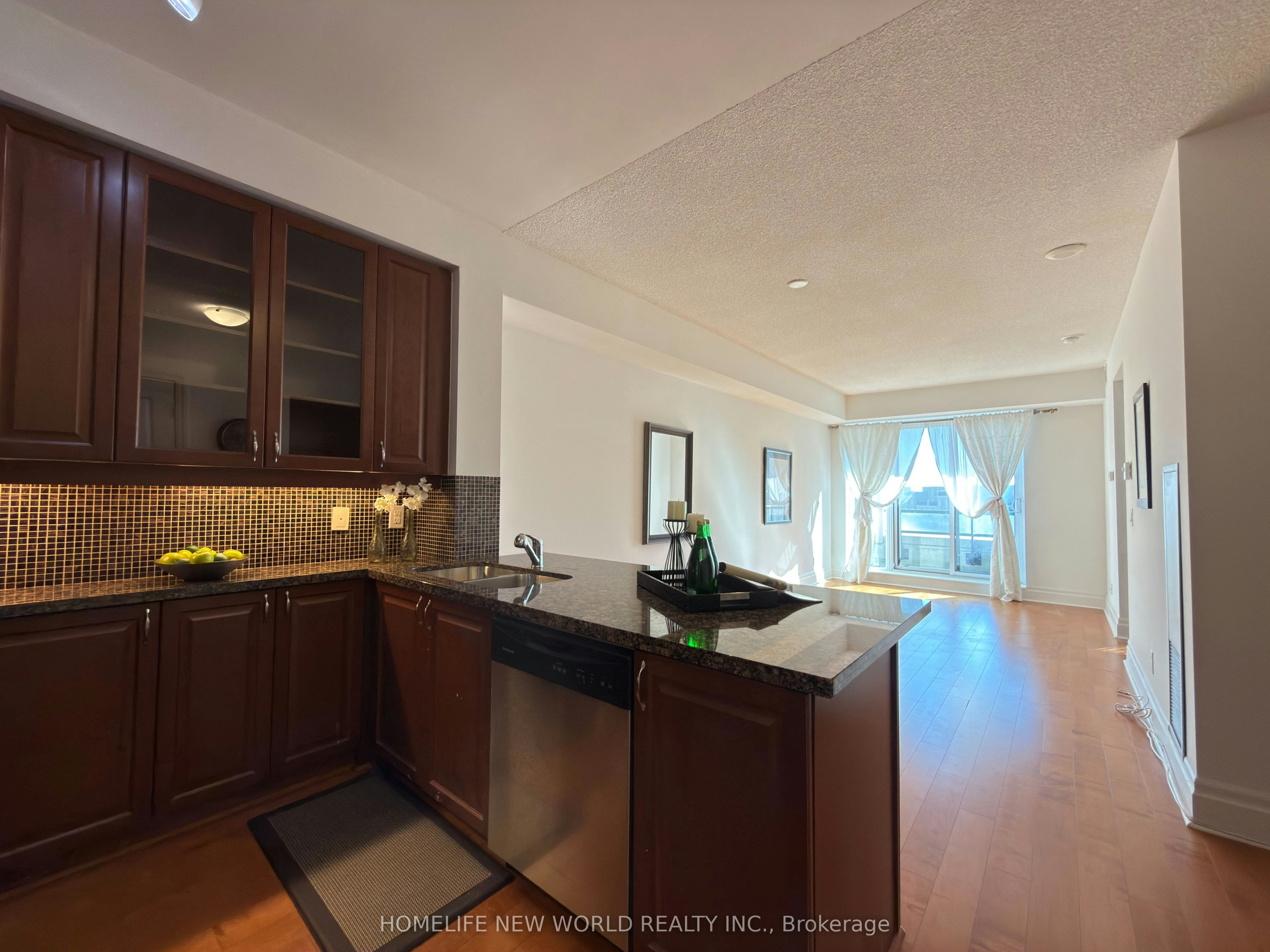 403-151 Upper Duke Crescent, Markham, ON, L6G 0E1 - 4