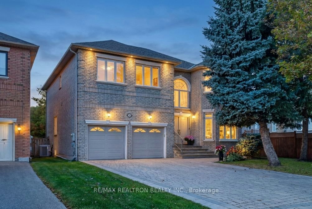 12 Loudon Crescent, Vaughan, ON, L4J 8N4