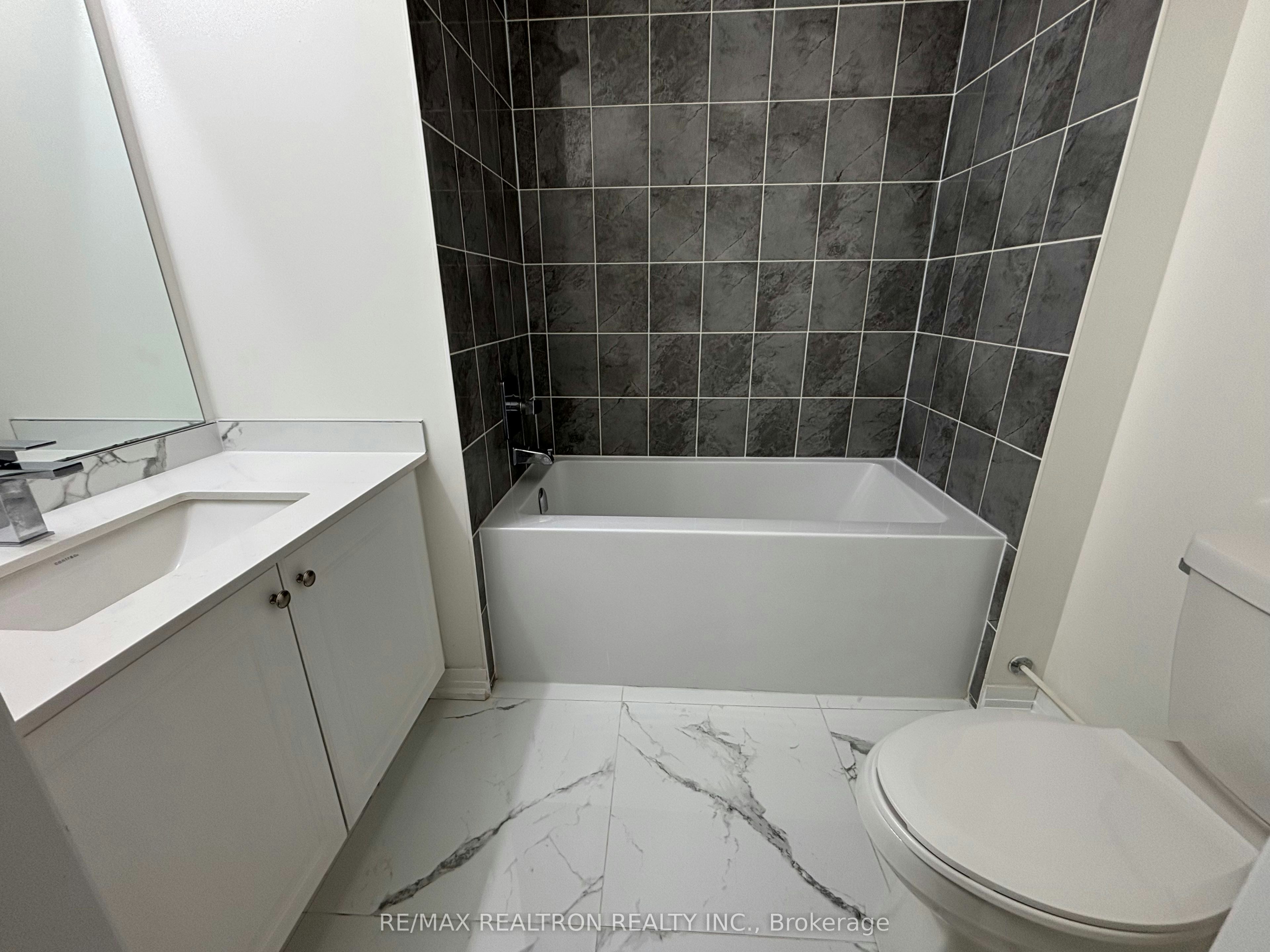 90 Robert Eaton Avenue, Markham, ON, L3S 0G2 - 9