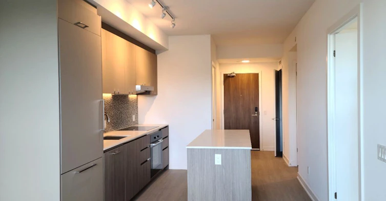 410-8188 Yonge Street, Vaughan, ON, L4J 0M2 - 13
