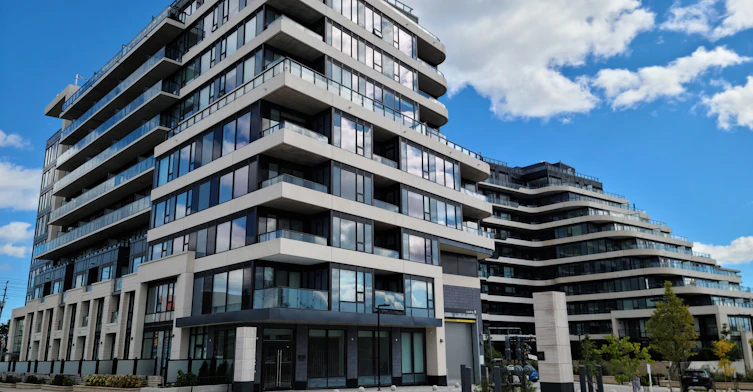 410-8188 Yonge Street, Vaughan, ON, L4J 0M2