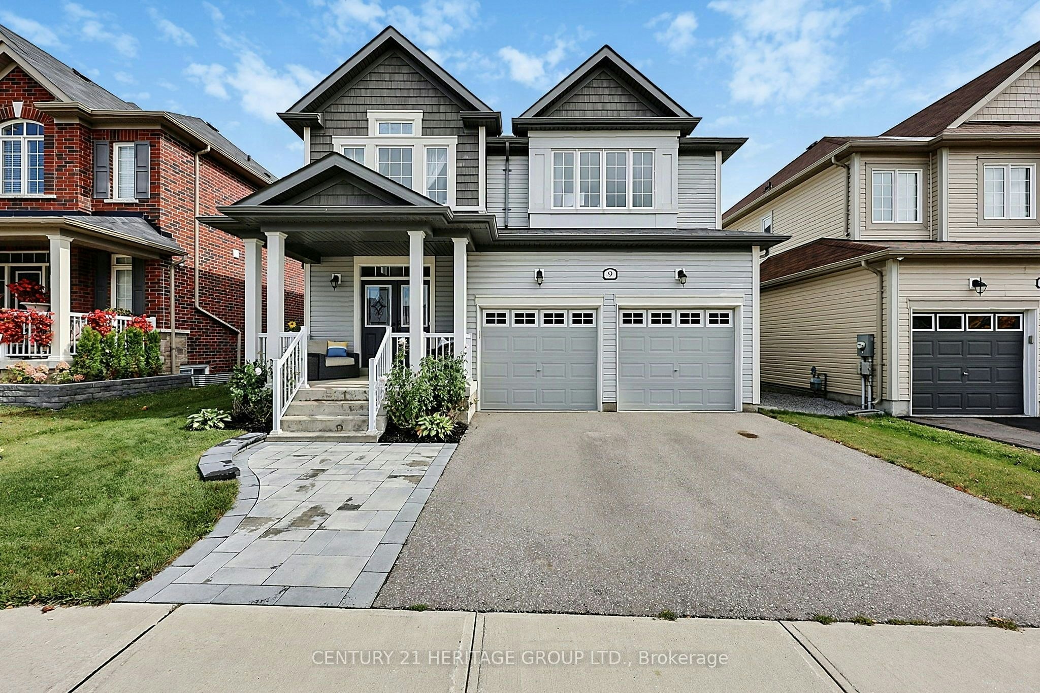 9 Conchita Street, Georgina, ON, L4P 0H4
