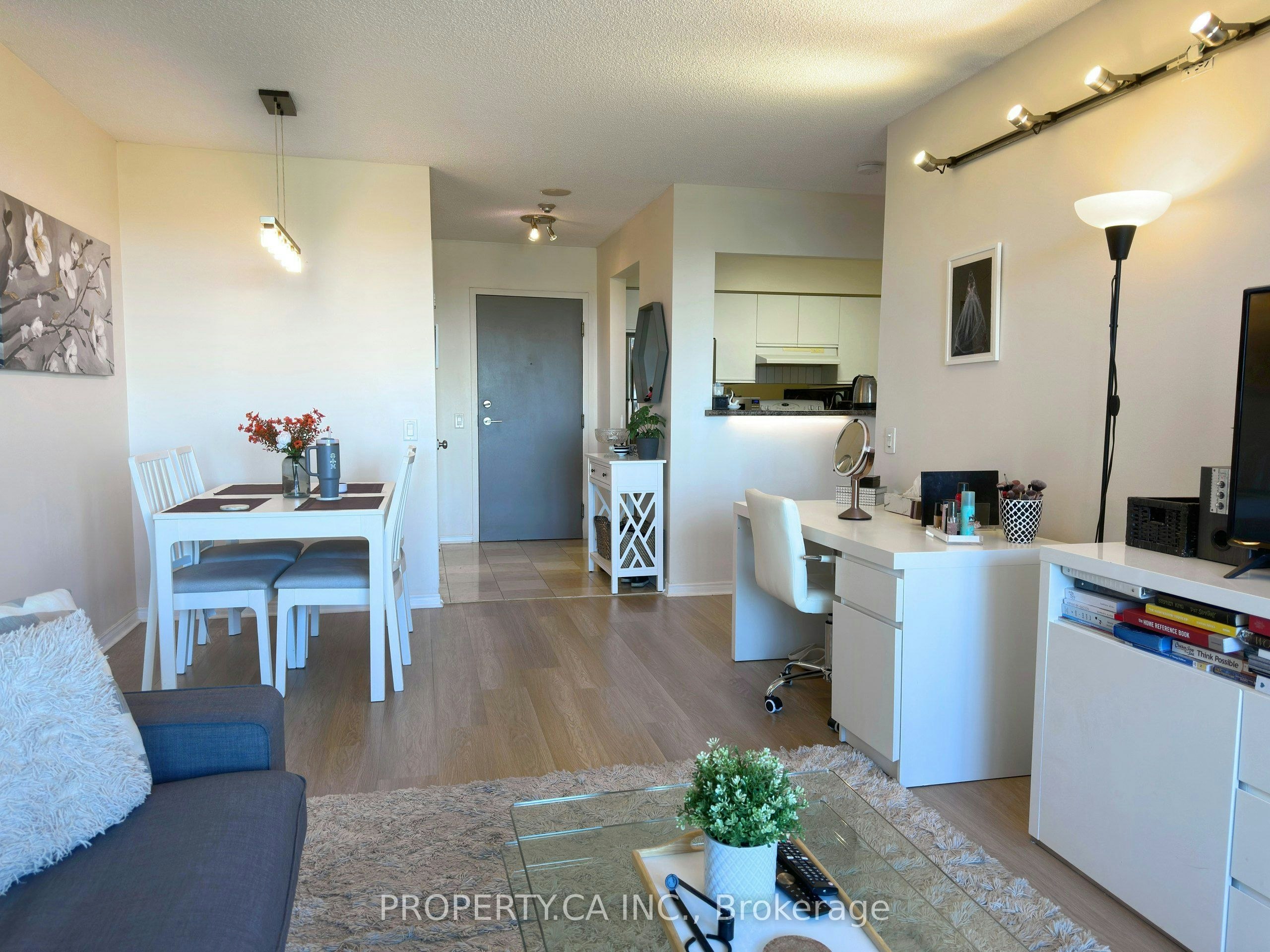 701-91 Townsgate Drive, Vaughan, ON, L4J 8E8 - 6