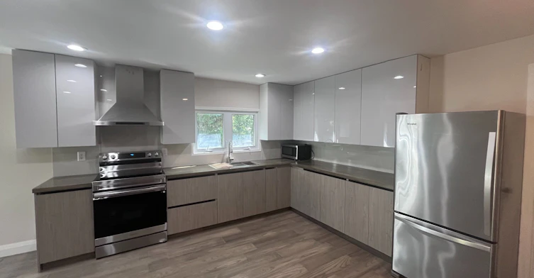 379 The Queensway South N/A, Georgina, ON, L4P 2C4 - 4