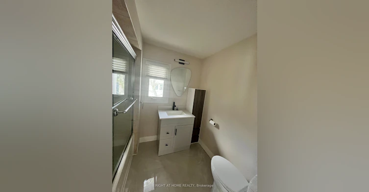 379 The Queensway South N/A, Georgina, ON, L4P 2C4 - 11